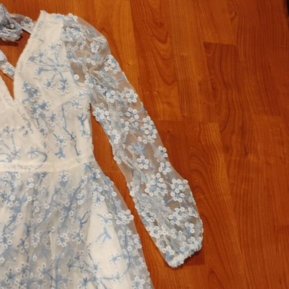 Just Me Blue Floral Lace  Women's Maxi Dress Size Small - Picture 5 of 8